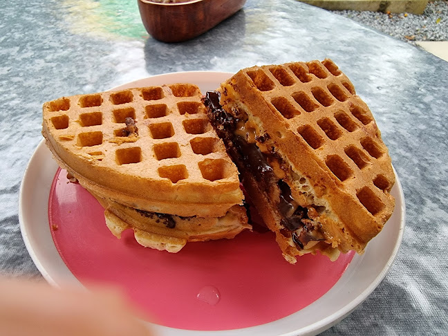 Kafe Aiskrim Kume - Gastronomi dan perhotelan