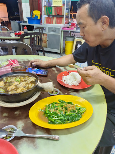 Comentarii opinii despre Kedai Kopi Taman Eng Ann 興利茶冰室