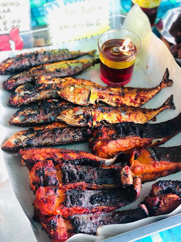 Mom's Prison Corner - Gastronomi dan perhotelan