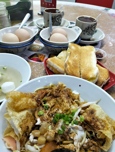 Opinii despre Majestic Noodles Bar 大世面 (Formerly Ah Kor Kopitiam) în Melaka - Gastronomi dan perhotelan