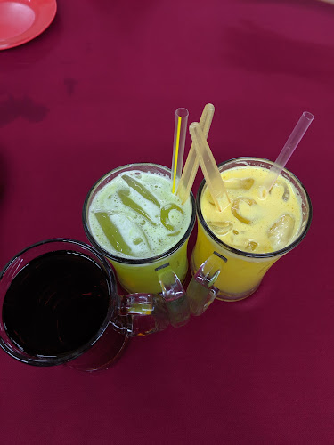 Opinii despre 東昇園海鮮家 Restoran Tong Sheng în Melaka - Gastronomi dan perhotelan