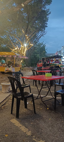 Maju Restu Bonda - Gastronomi dan perhotelan