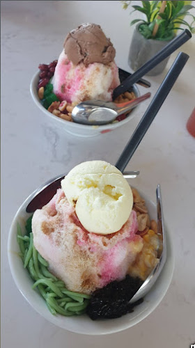 Comentarii opinii despre Sitiawan Strawberry Kafe