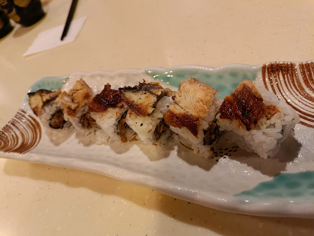 Sushi Tie Wisma Sanyan - Gastronomi dan perhotelan