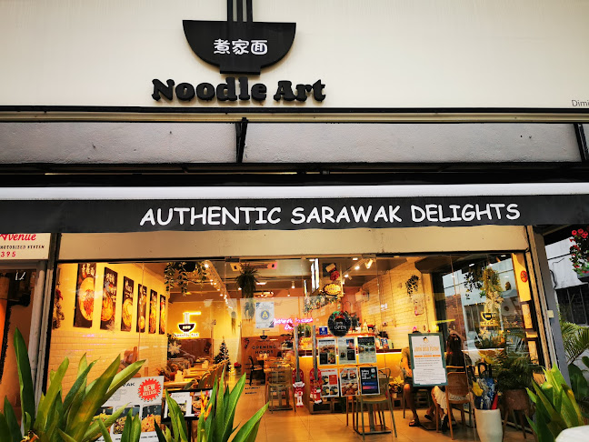 Comentarii opinii despre Noodle Art SS2