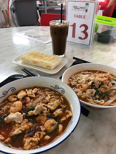 Majestic Noodles Bar 大世面 (Formerly Ah Kor Kopitiam) - Gastronomi dan perhotelan