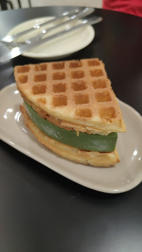 Mr Waffle Damansara Uptown - Gastronomi dan perhotelan
