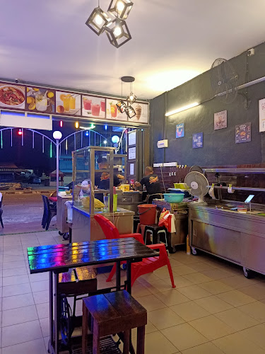 Opinii despre jS BURGER CAFE în Ipoh - Gastronomi dan perhotelan