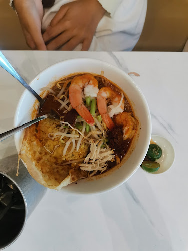 Comentarii opinii despre Rasa Kaw Kaw Kuching