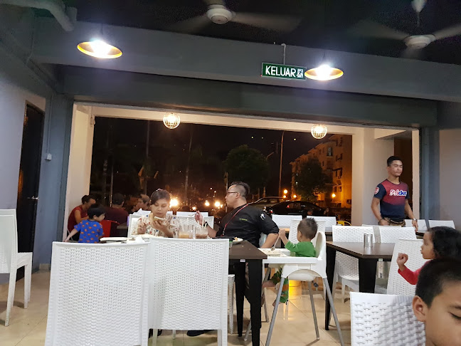 Lazathai - Gastronomi dan perhotelan