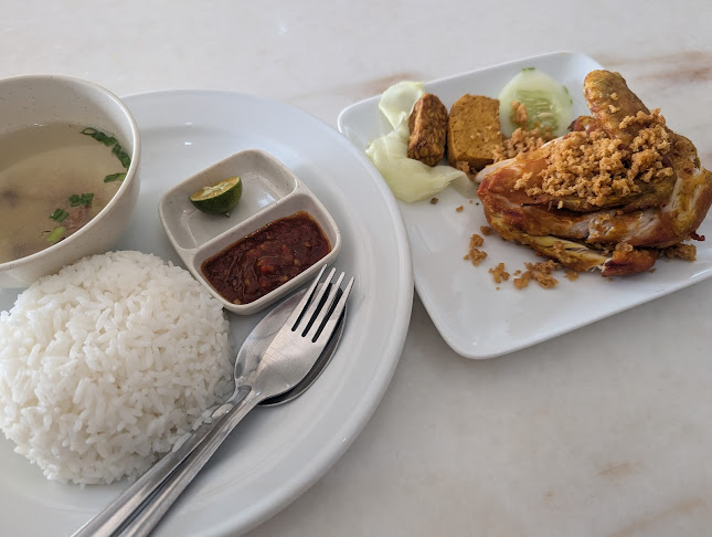Kafe Barokah Molek - Gastronomi dan perhotelan