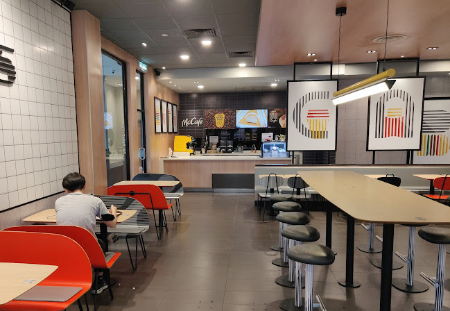 Comentarii opinii despre McDonald's MITC Melaka DT