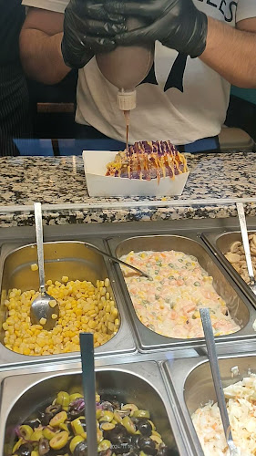 Istanbul Bites - Gastronomi dan perhotelan