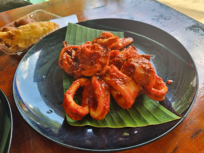 Comentarii opinii despre Kak Jat Ikan Bakar (Gerai No. 3)