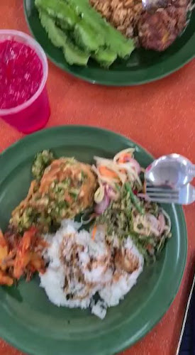 Comentarii opinii despre Restoran Gerak 23 (Masakan Ala Kampung)