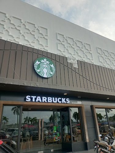 Starbucks Lotus's Kota Bharu - Gastronomi dan perhotelan