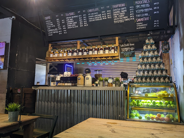 Kueh Cafe Seksyen 13 - Gastronomi dan perhotelan