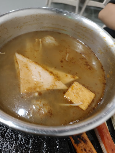 Opinii despre Happy Steamboat & Grill în Miri - Gastronomi dan perhotelan