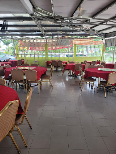 Kedai Makanan Laut Ya Lim - Pelabuhan Klang