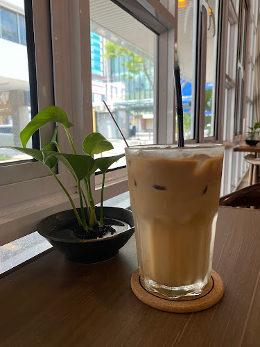 Bonzer Restaurant • Kingwood Hotel