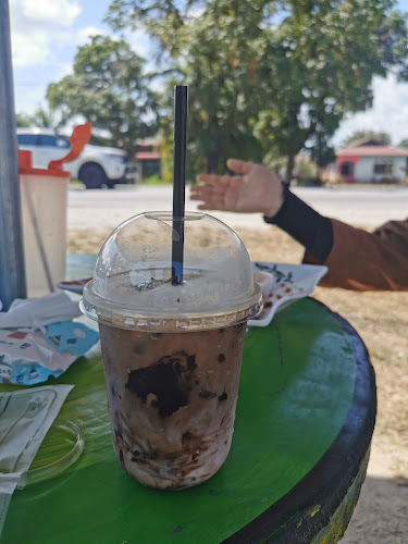 Opinii despre Gerai COFFEY în Pantai Remis - Gastronomi dan perhotelan