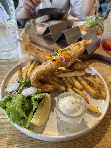 Opinii despre POKOK LaLaport în Kuala Lumpur - Gastronomi dan perhotelan