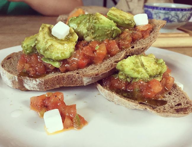 The Red Beanbag - Gastronomi dan perhotelan