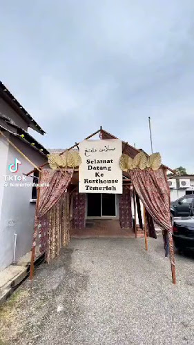 Opinii despre Hani Steamboat Rest House Temerloh în Temerloh - Gastronomi dan perhotelan