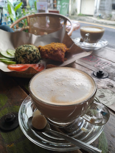 Opinii despre Indah Cafe. Event Space Rental. Trips. Cooking Class (Halal) în Kuching - Gastronomi dan perhotelan