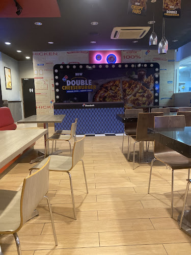 Domino's Pizza Seksyen 13 - Gastronomi dan perhotelan