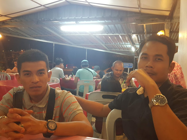 Number One M Zaki Seafood - Gastronomi dan perhotelan