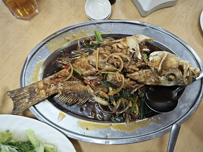 Uncle Ng Restaurant 皇廷囍宴海鲜酒家 - Kuala Terengganu