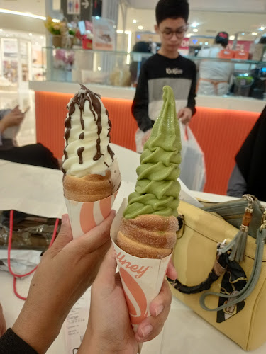 Rollney @ Aeon Kota Bharu - Kota Bharu