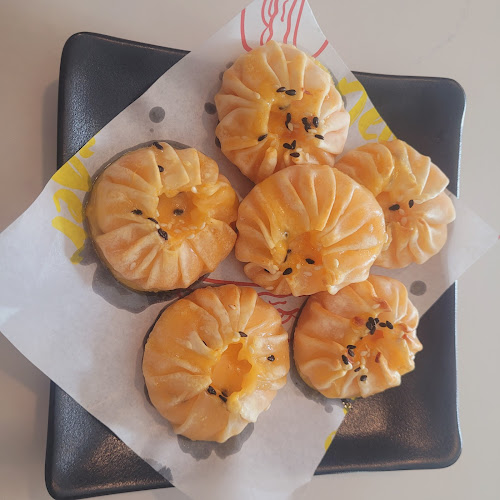 YC Vege Life Vegetarian Cafe - Gastronomi dan perhotelan