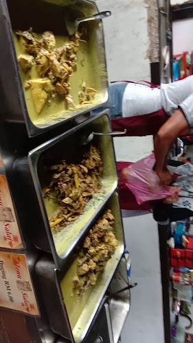 Raja Salai Kampung Sungai Kandis - Gastronomi dan perhotelan