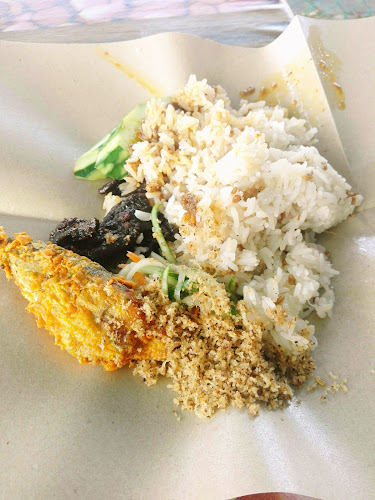 Comentarii opinii despre Nasi Berlauk Berek Keretapi (Kak Yah Nasi Dagang)