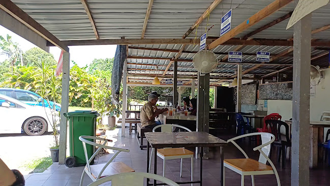 Comentarii opinii despre Mee Kari Ami