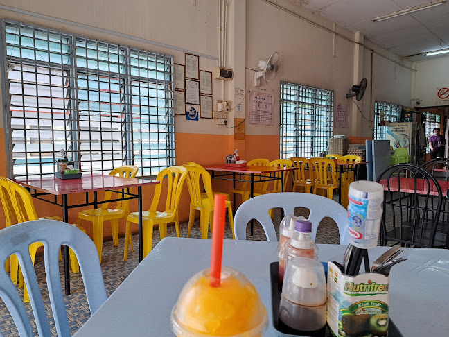 Our Chicken Rice Shop - Gastronomi dan perhotelan