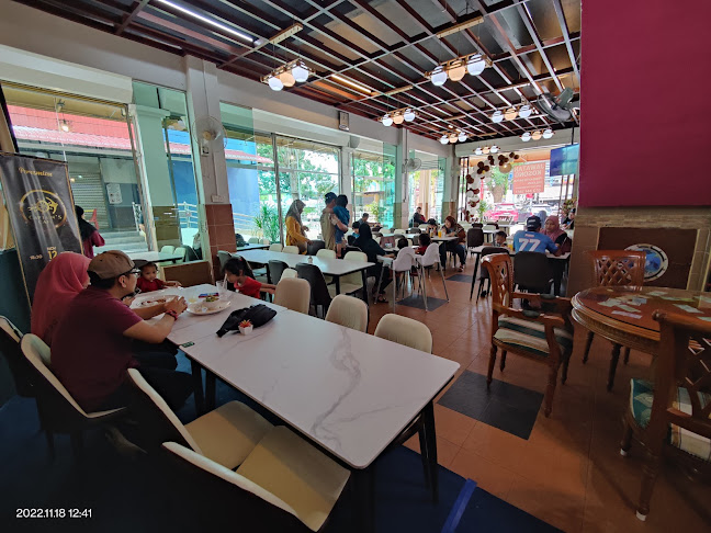 Captain's Cafe - Kuantan