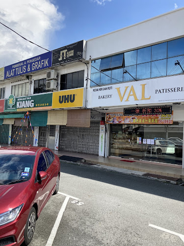 VAL Bakery & Patisserie