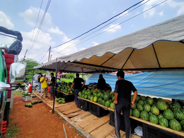 Opinii despre Kedai buah abam yus în Changkat Jering - Gastronomi dan perhotelan