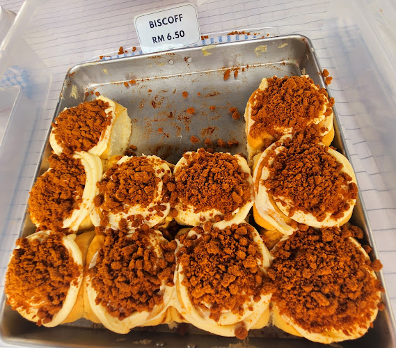 Comentarii opinii despre Cinnaboy @ 7