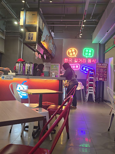 MyeongDong Topokki - Gastronomi dan perhotelan