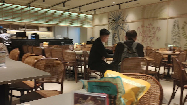 Madam Kwan's • 1 Utama Shopping Centre