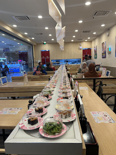 Opinii despre Sushi King Mydin Subang Jaya în Subang Jaya - Gastronomi dan perhotelan