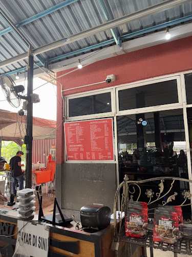 Jalan Besar Ipoh-Kampar, Kampung Kuala Dipang, 31900 Jeram, Perak