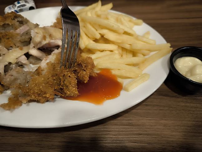 Comentarii opinii despre Astons Specialities @ Bukit Indah