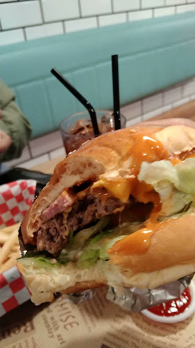 Comentarii opinii despre Burg & Go Sungai Petani