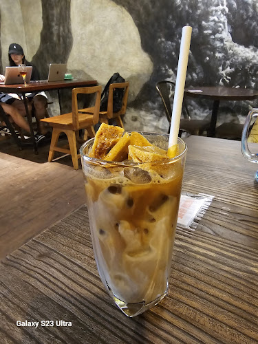 Comentarii opinii despre October Coffee Gaya