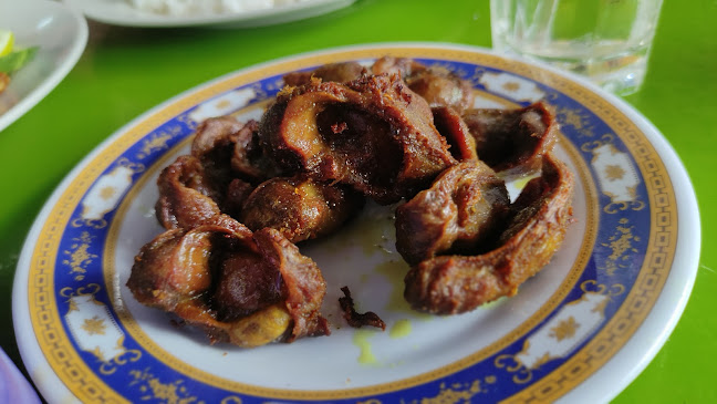 Ayam Penyet Mak Maya (warung mak ipah)